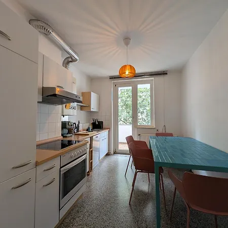 Amaryllis-apartments *